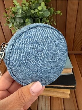 Loungefly Disney Stitch Round Wristlet Coin Purse Light Blue Embroidered